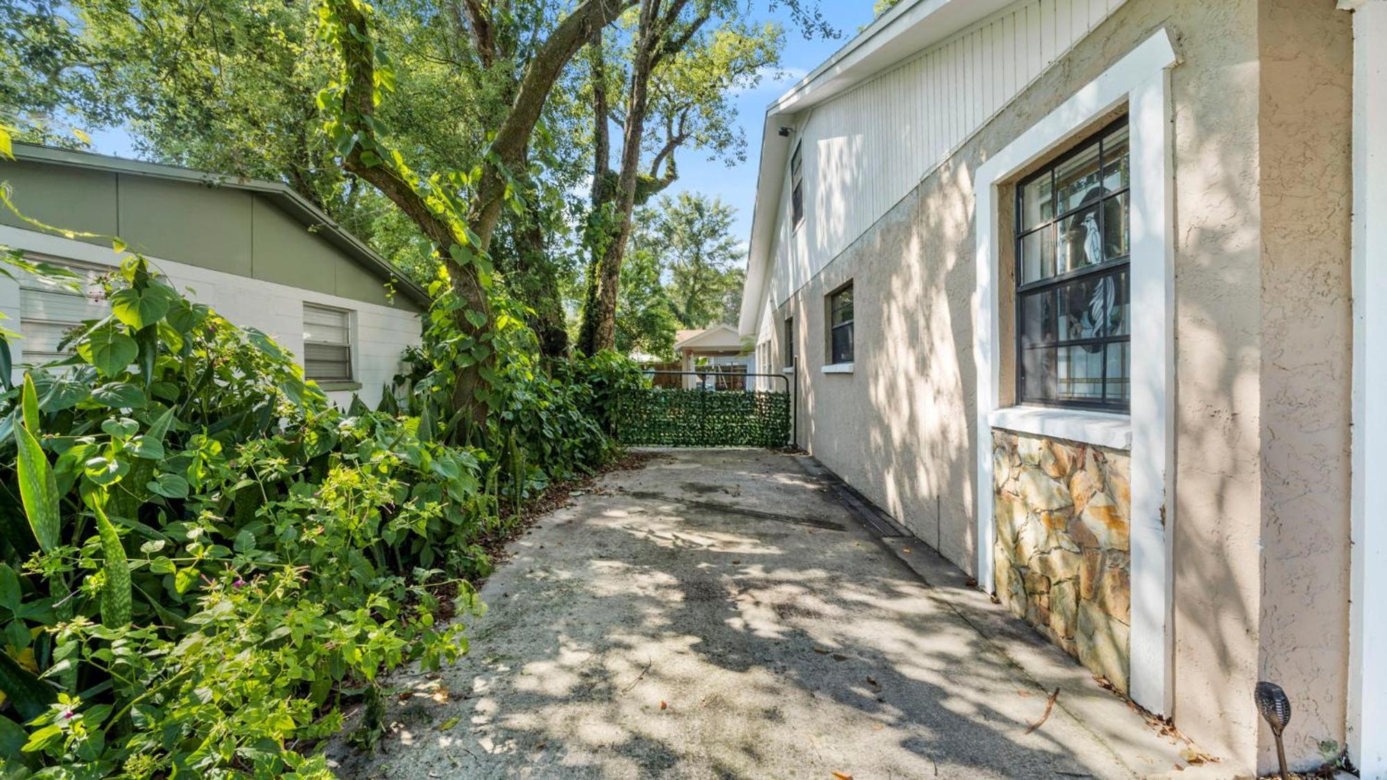 Zen Jungle House By Busch Gardens Sleeps 12 With Outdoor Games & Detached Play Space! Tampa Exterior photo