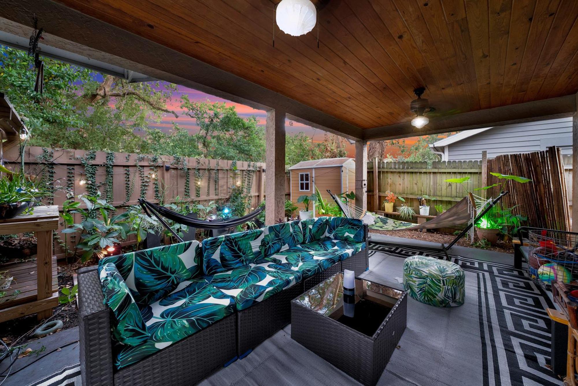 Zen Jungle House By Busch Gardens Sleeps 12 With Outdoor Games & Detached Play Space! Tampa Exterior photo